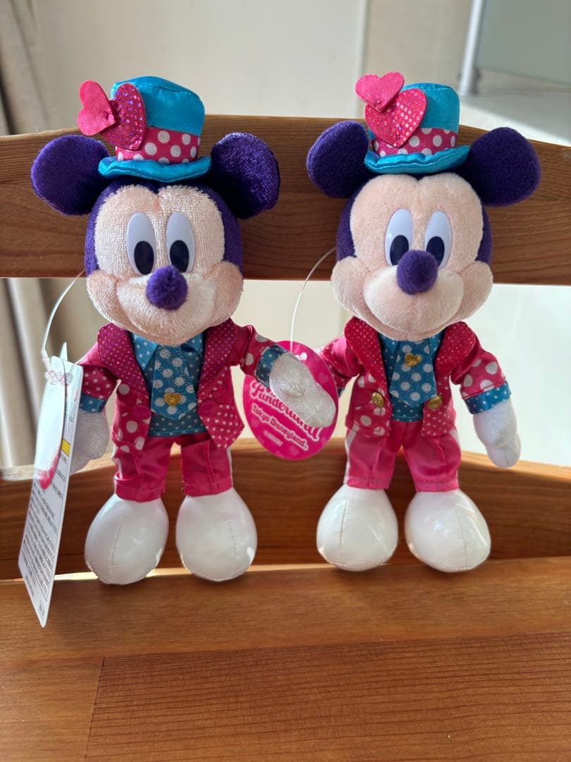 ディズニーパルパルーザ.ぬいぐるみバッジミッキー2024.2026 2セット