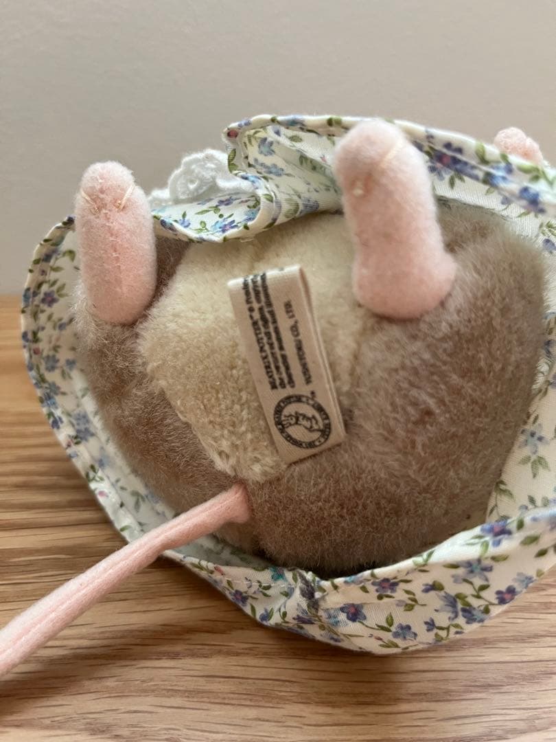 ピーターラビット ぬいぐるみ　ハンカマンカ