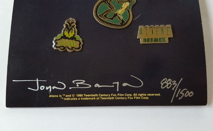 エイリアン・シリアルナンバー付きピンバッチ
