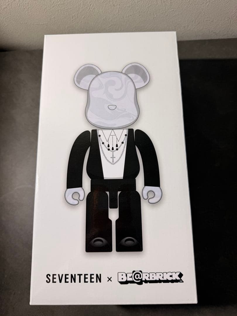 SEVENTEEN セブチ　ベアブリック　ウォヌ　400% (トレカ無し)