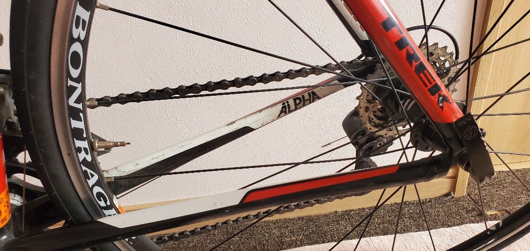 Trek ロードバイク サイズ54　　ホイールジャンク