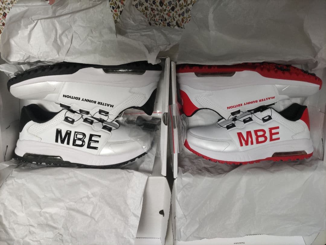 MASTER BUNNY EDITION MBE シューズ 2色セット