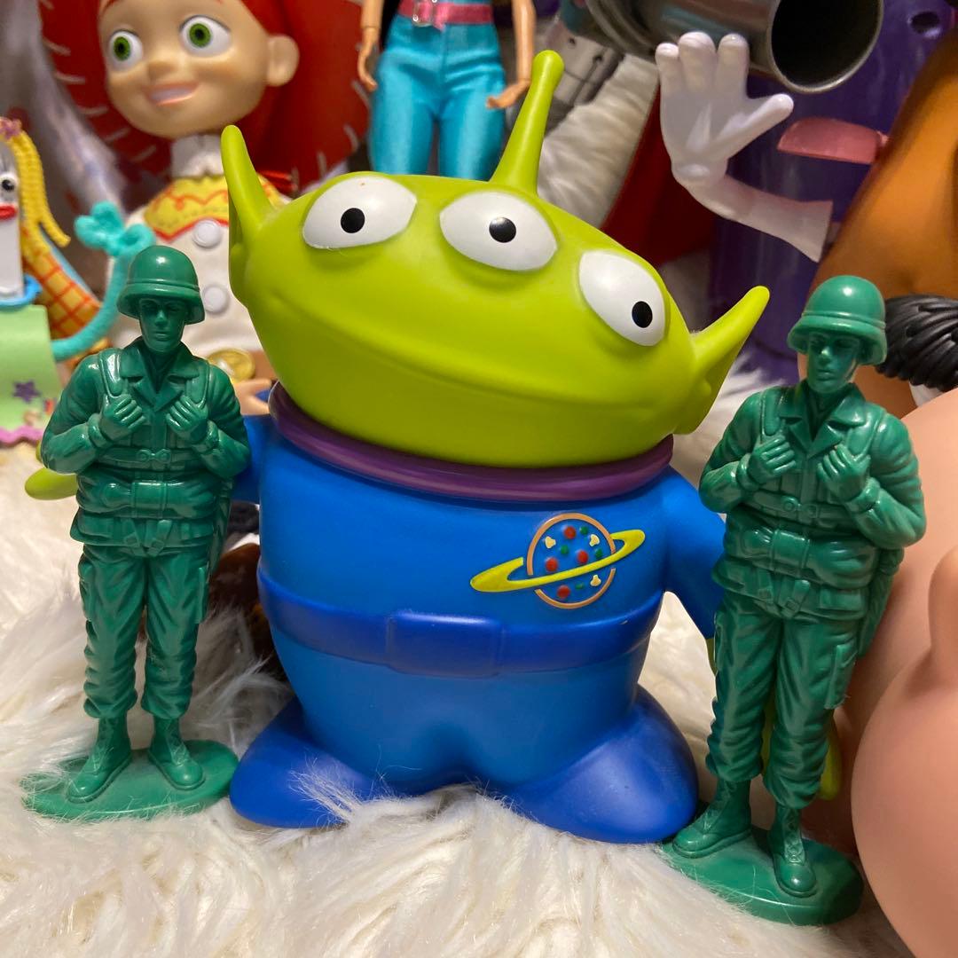 トイストーリーフィギュア　人形