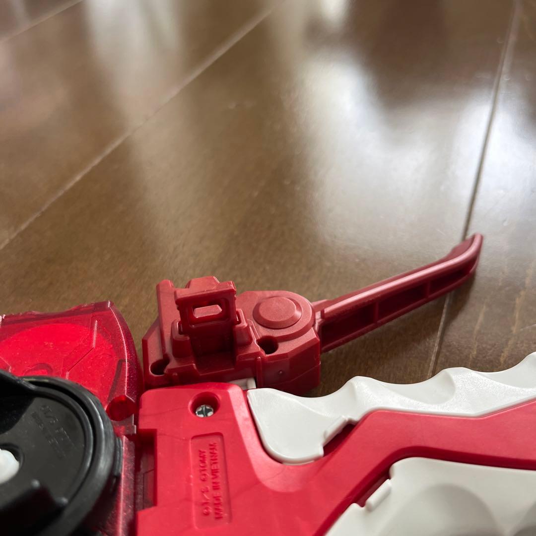 ベイブレード16個ランチャー3個ヘルサラマンダー、フェニックス付き