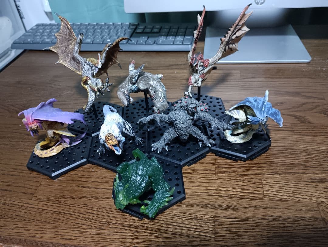 モンスターハンター　モンスターフィギュア　8体セット　スタンダードモデル