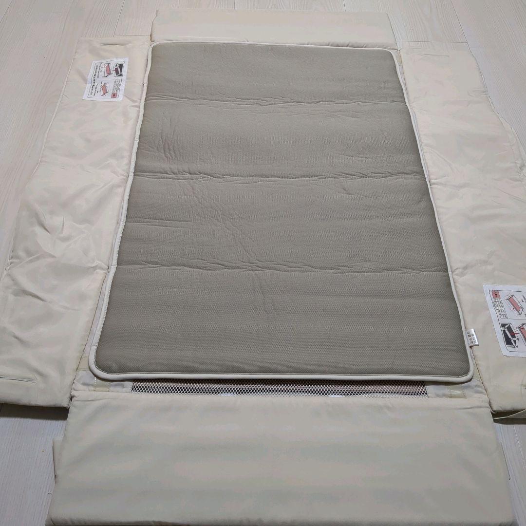 【美品】アップリカ ココネルエアープラスAB ベビーベッド　ホワイトベージュ