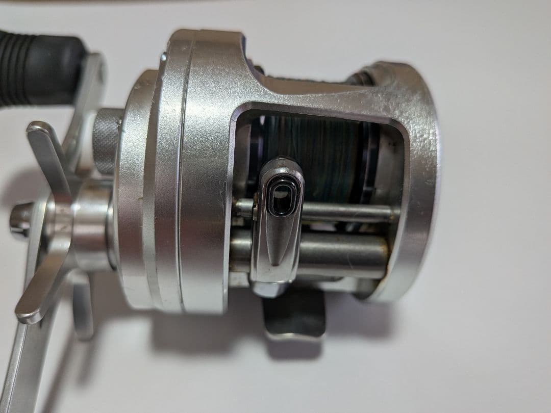 シマノ 11オシアカルカッタ200HG