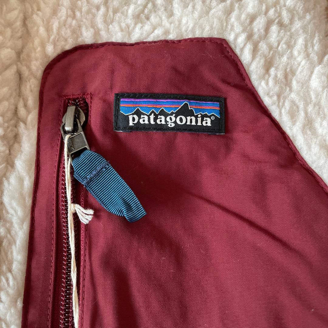 【新品未使用】Patagonia（パタゴニア）リバーシブル ビビー ダウンベスト