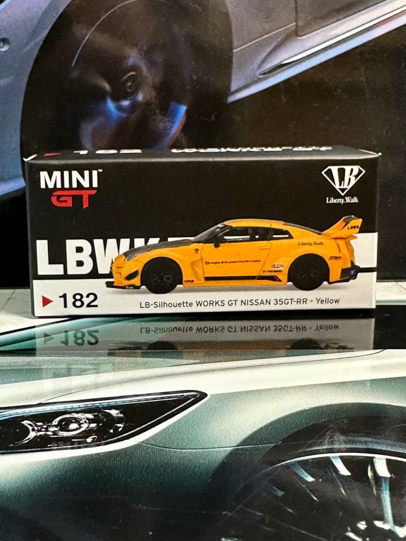 ミニカー MINI GT LBWK GT NISSAN 35GT-R 182