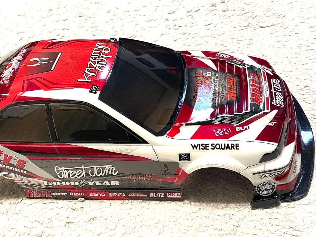 希少　ヨコモ製旧型100マークⅡ Kazama Auto バイナル仕様ボディ