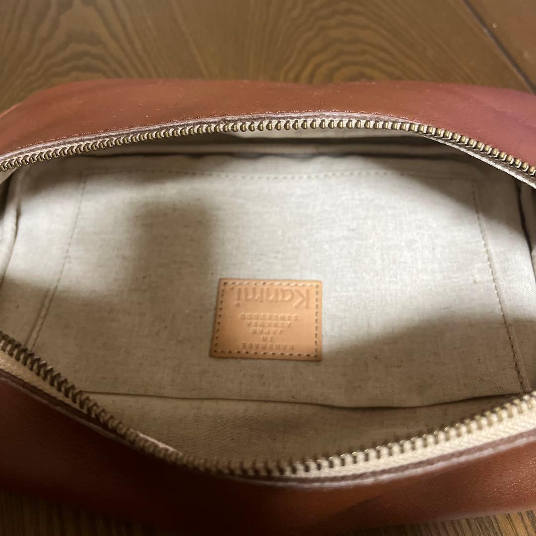 美品⭐︎Kanmi. 限定色ボディバッグ 防水レザー ウエストバッグ