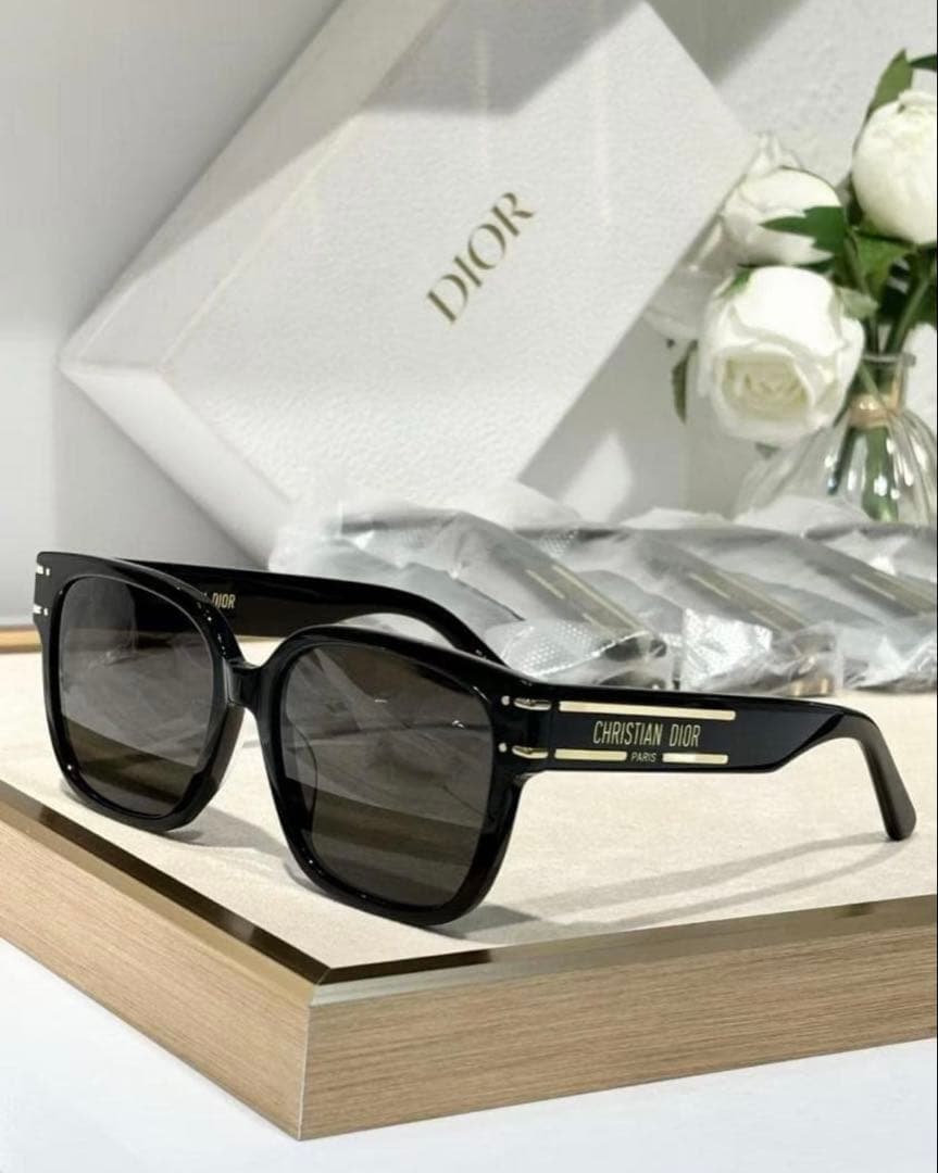 CHRISTIAN DIOR ブラック サングラス