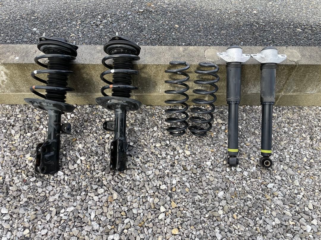 カムリ WS（後期）純正サスペンションキット 一式