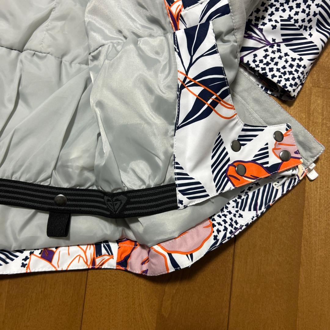 新品！タグ付き！　ROXY 花柄　スキーウェア　ボードウェア　防寒　S