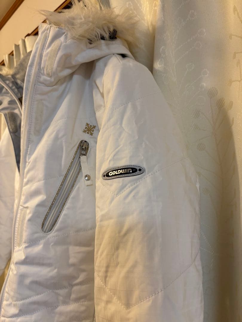GOLDWIN スキーウェア　レディース　上下セット