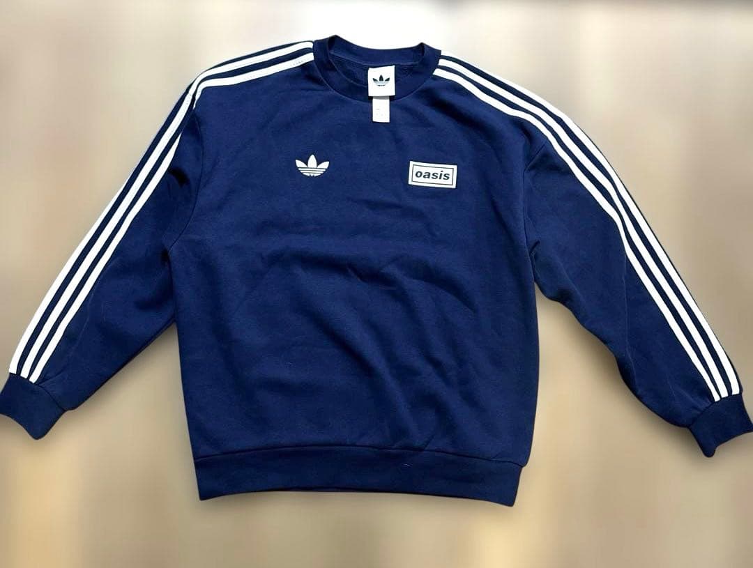 adidas oasis ネイビー　スウェット　Lサイズ