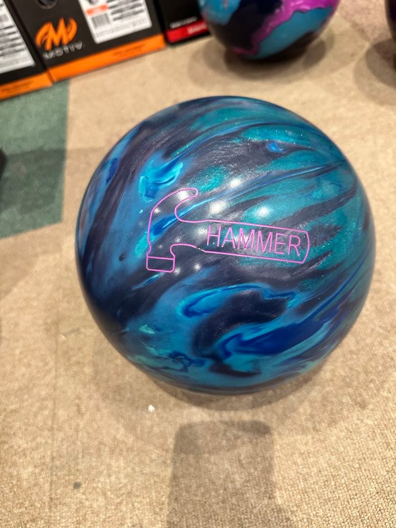 ★美品★ハンマー　バイオレントエフェクト　ボウリングボール15ポンド