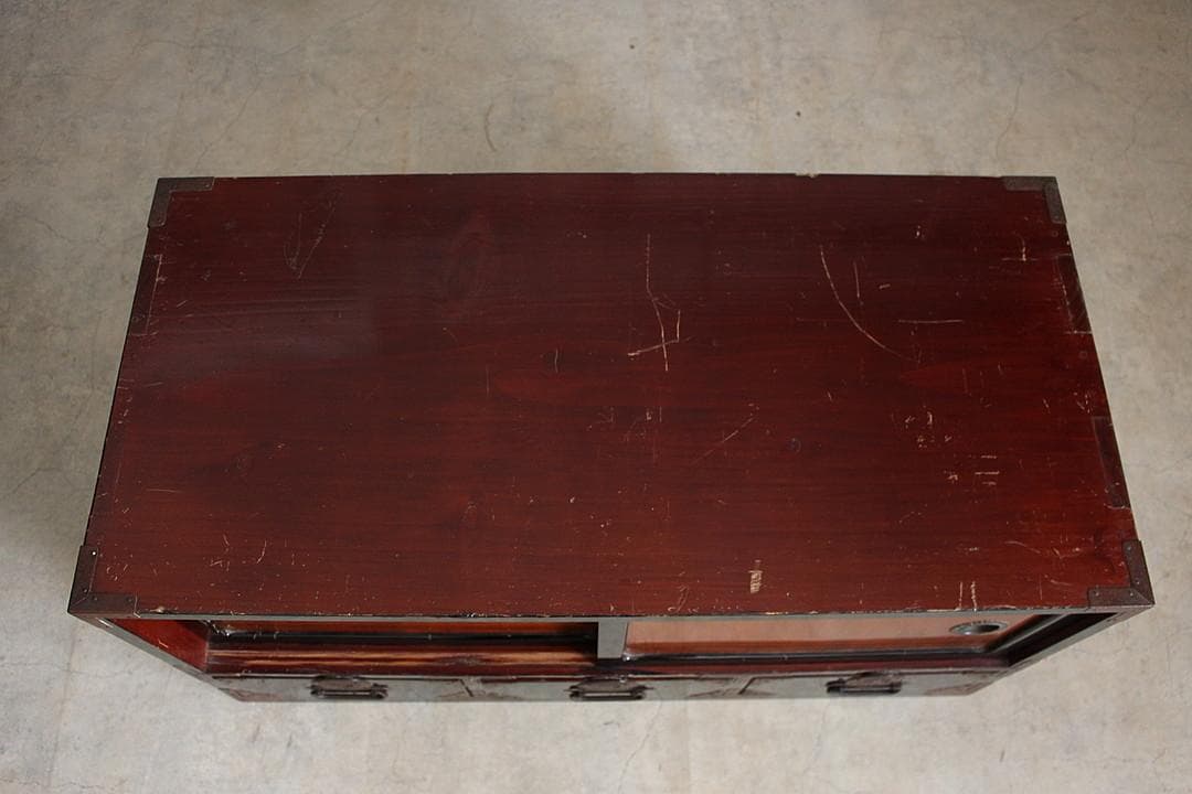 丸金具付き小抽斗3杯×欅戸の戸棚　庄内箪笥　タンス　収納　古家具　古民家時代家具