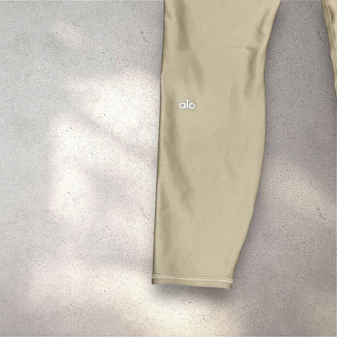 Ｍ未使用級alo yoga アロヨガ ハイウエストAirlift Legging