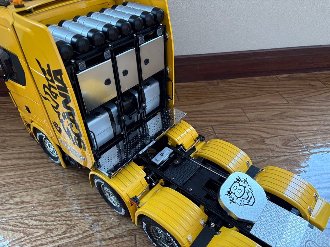 タミヤ　1/14RC スカニア 770 S 8x4/4 フルオペ