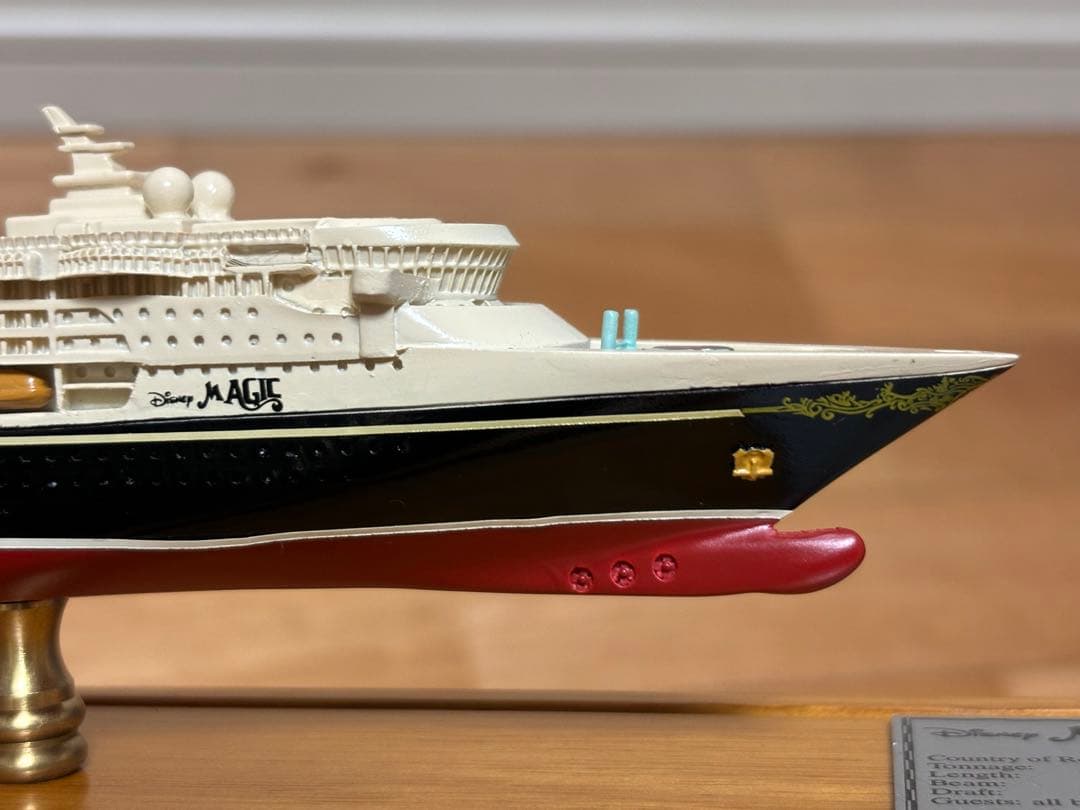 1/1000 ディズニー クルーズライン マジック号 クルーズ客船 模型 完成品