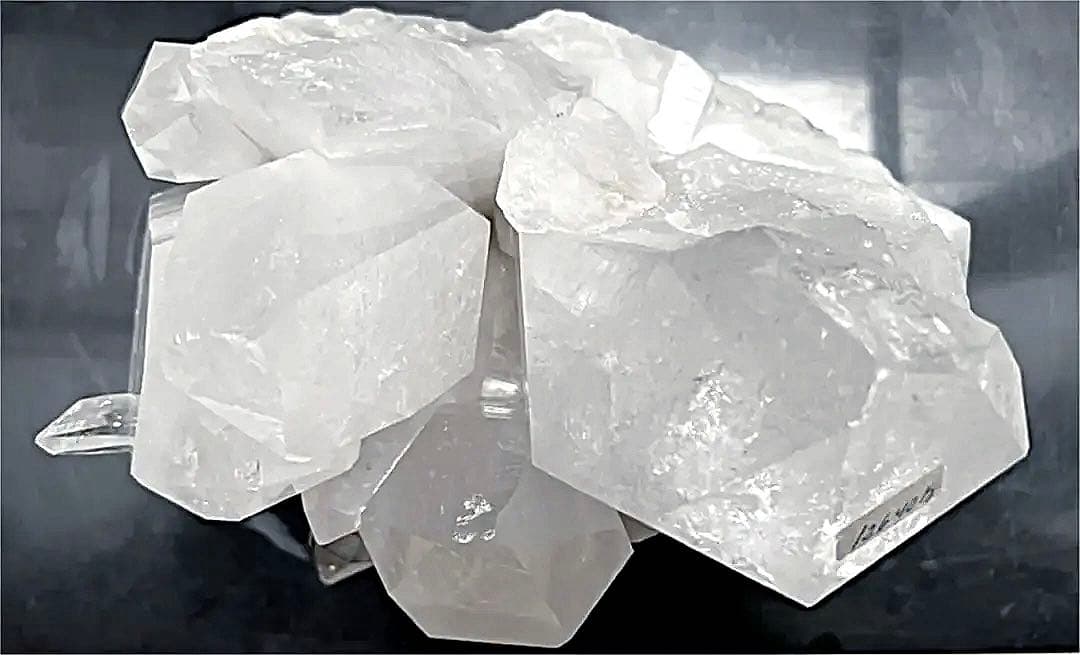 天然水晶 クラスター ヒマラヤ レイボー 専用台付 約12.6㎏ 重量級 サイズ