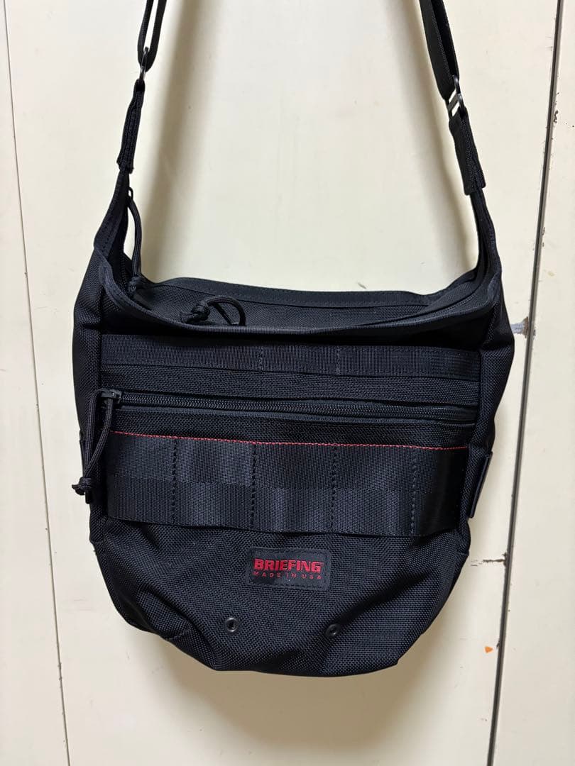 BRIEFING ショルダーバック