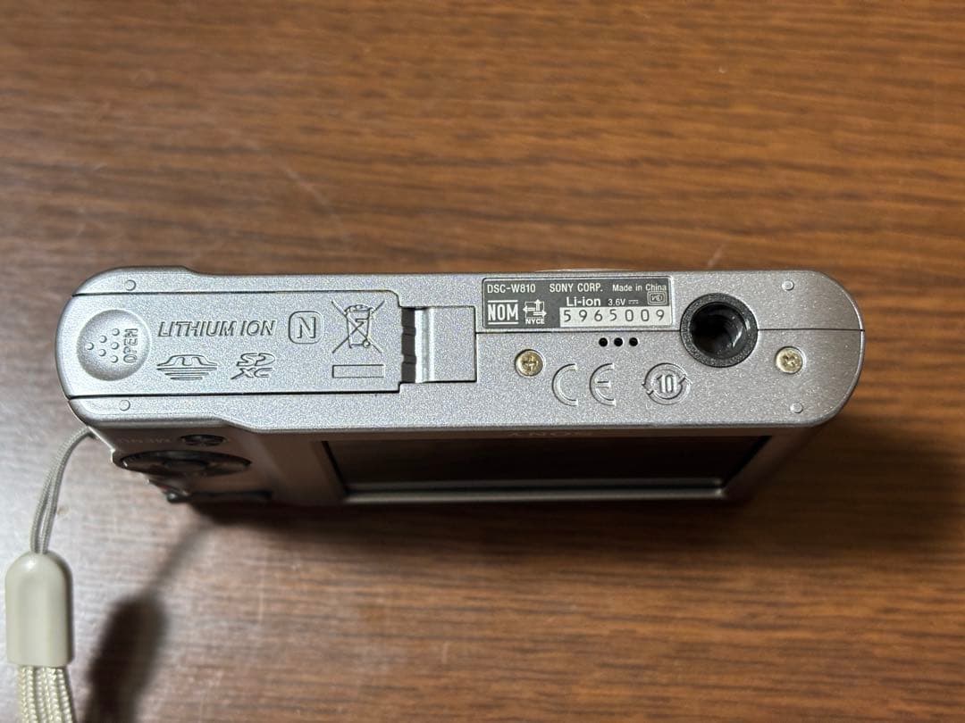 SONY サイバーショット DSC-W810 動作確認済み 本体、バッテリーのみ