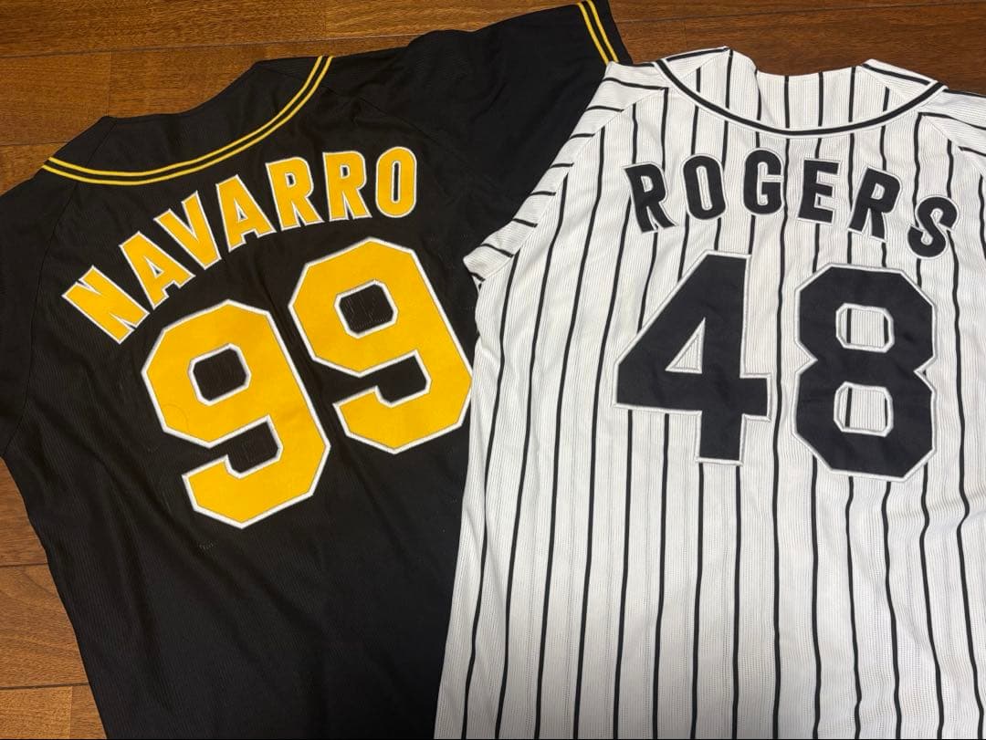 ナバーロ　ロジャース　ユニフォーム　阪神タイガース　黒色