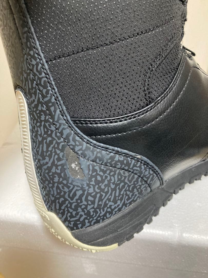 BURTON Ruler アジアンフィット25.5cm