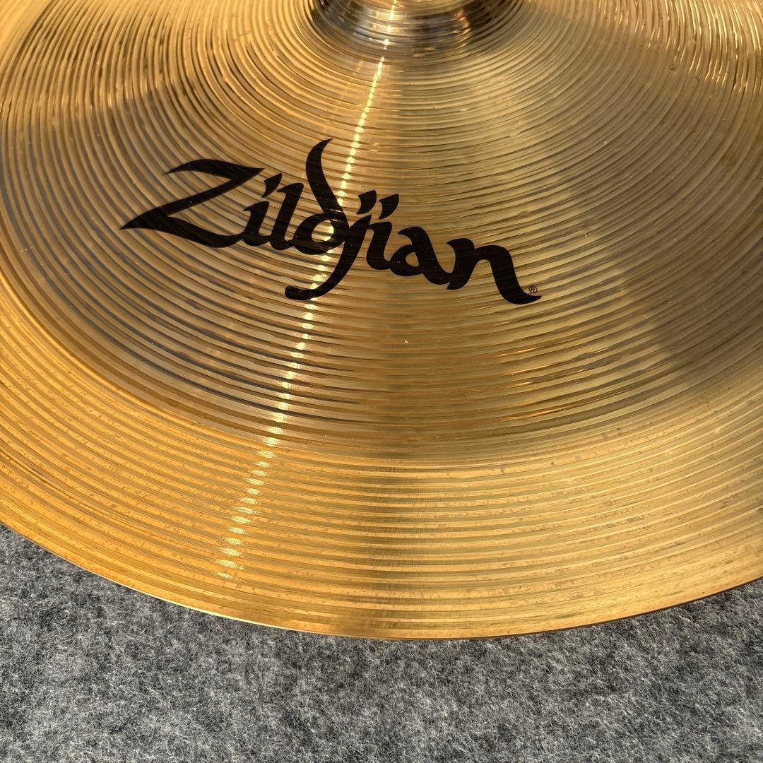 【送料込】Zildjian ZHT 18\" チャイナシンバル【美品】