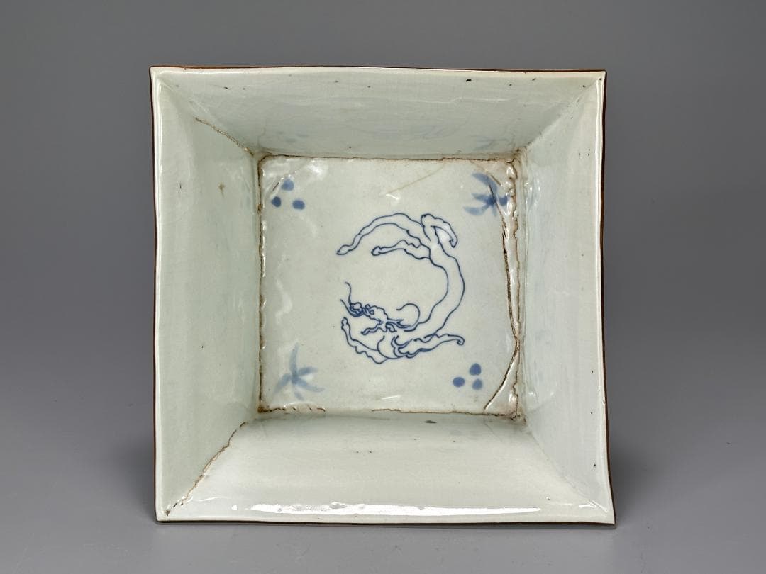 茶道具　白磁　青花龍文　方水指　茶器　大明嘉靖年製　時代供箱付　時代　古物保証