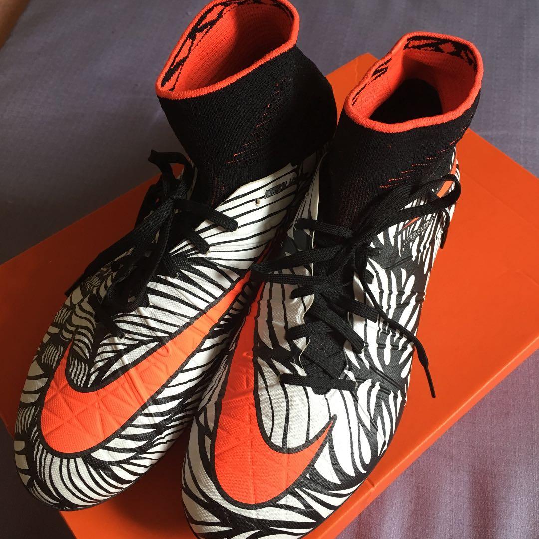 NIKE ナイキ ハイパーヴェノム