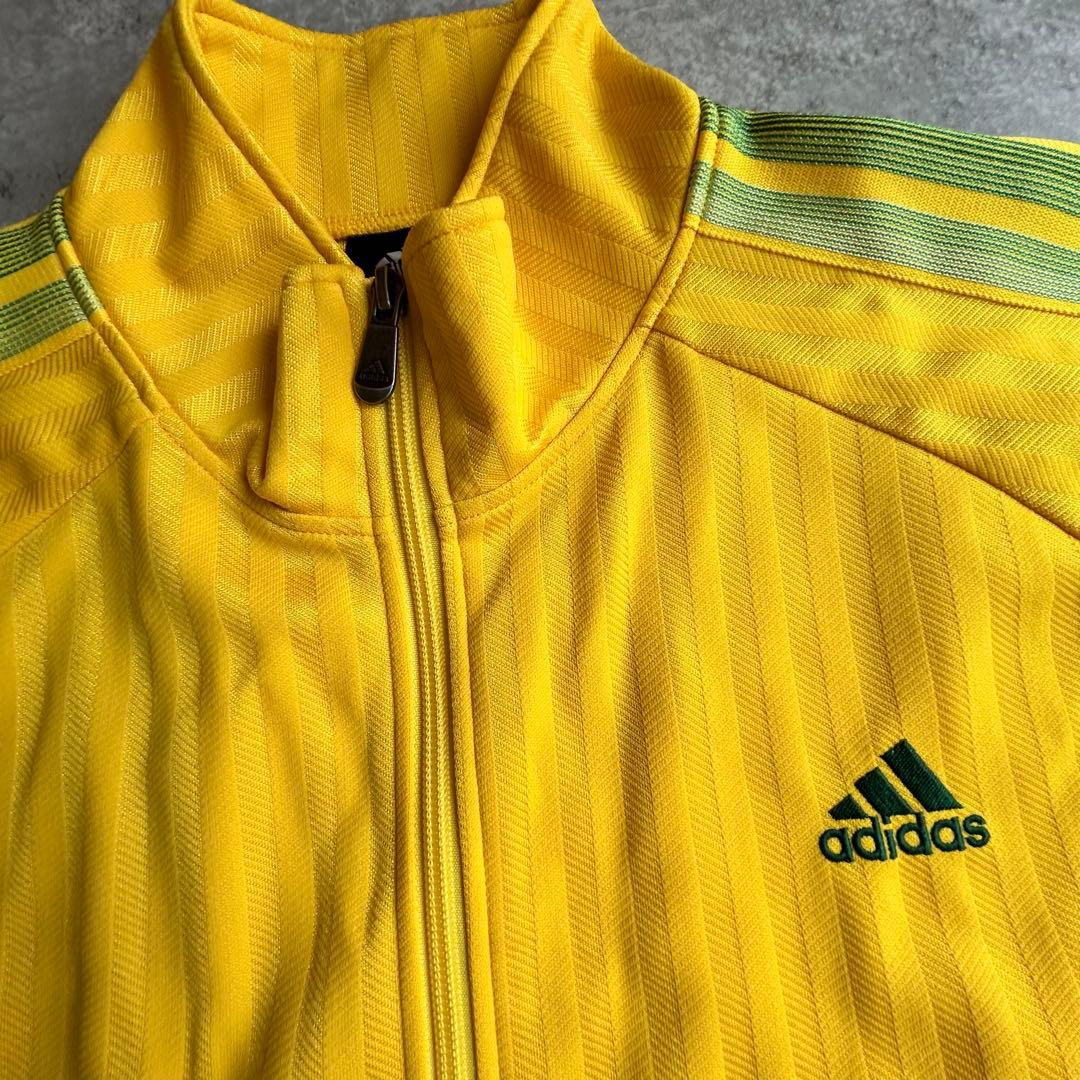 アディダス 爽やか セットアップ ジャケット ハーフパンツ 万国旗タグ