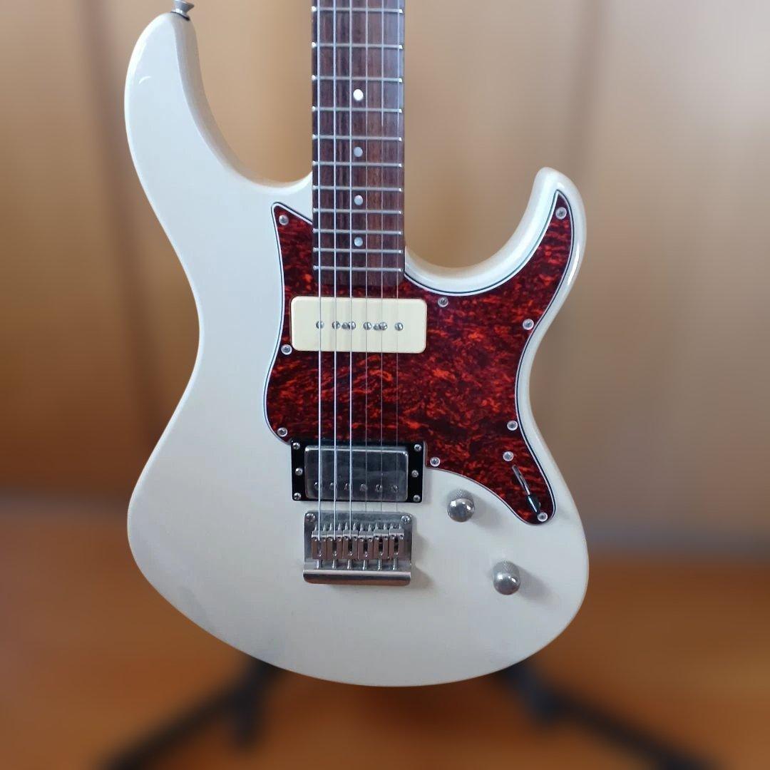 Yamaha PACIFICA エレキギター ホワイト