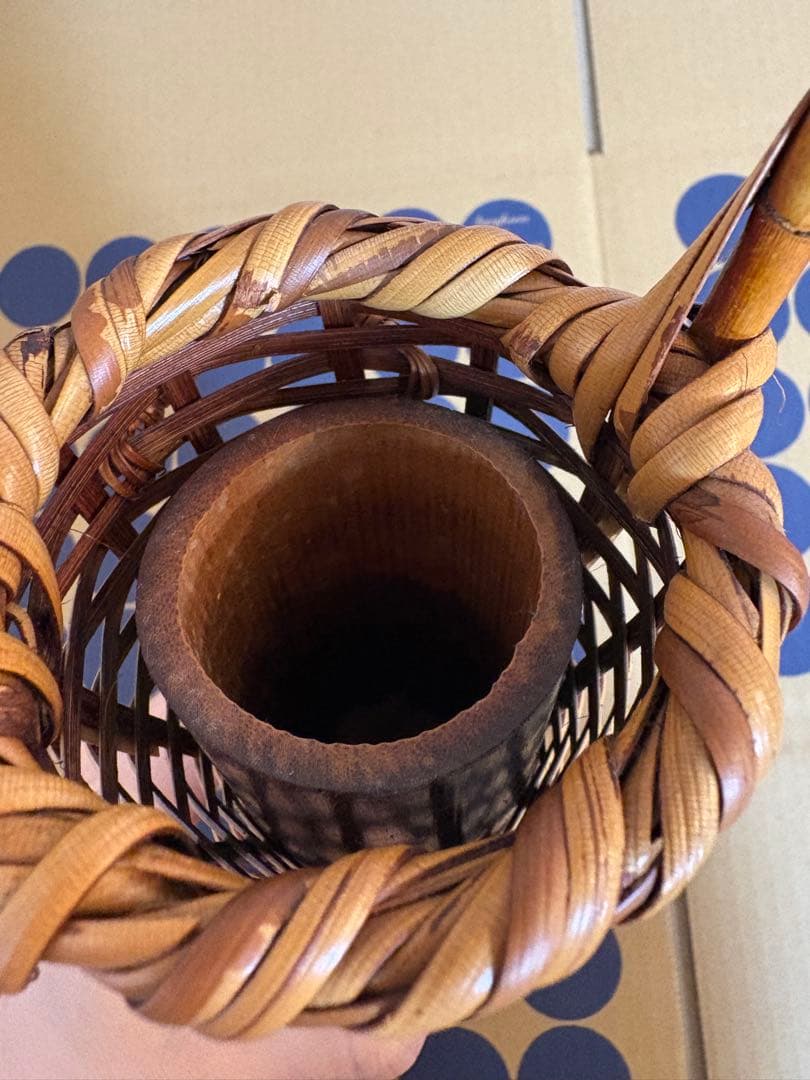 磯飛節子さん 花器