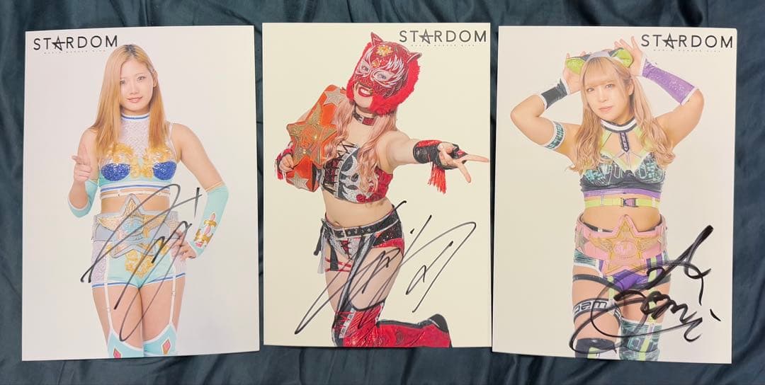 女子プロレス　スターダム　直筆サイン入りポートレート　AZM SLK 天咲光由