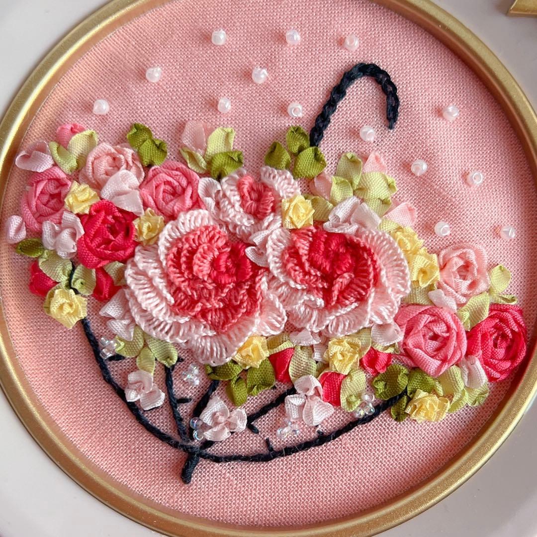 strawberry様♡専用です　ハンドメイド　 リボン刺繍フレーム