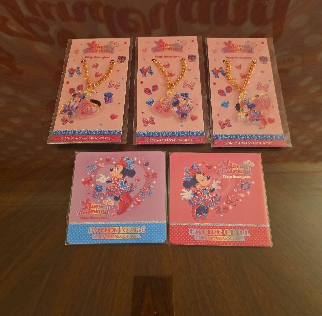 チャーム、コースター