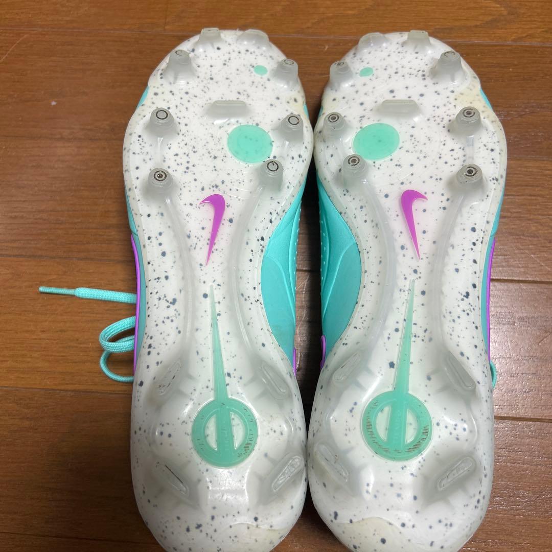 ナイキ　ティエンポレジェンド10エリートFG