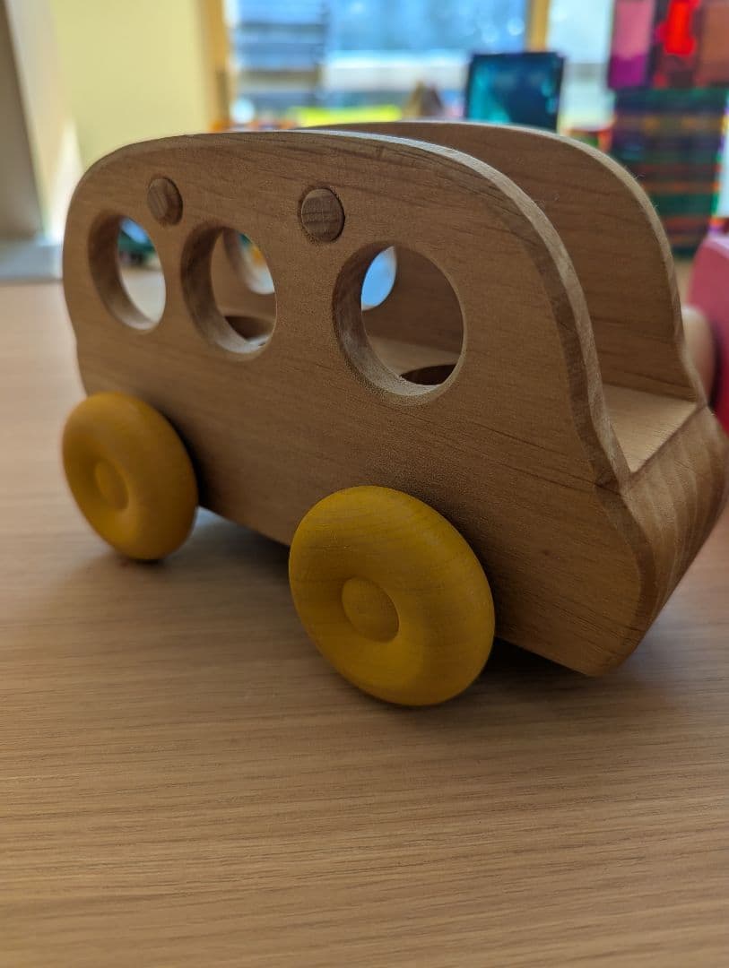 木製カラフル車おもちゃ3台セット　グリムス