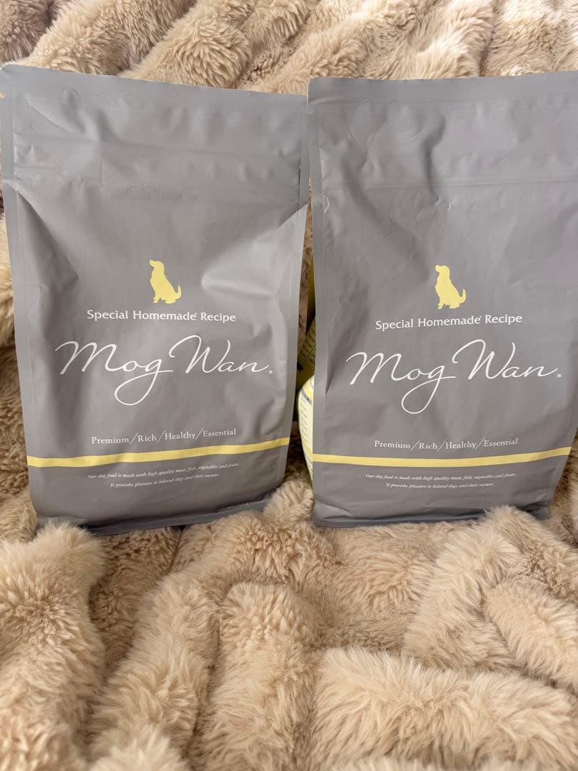 モグワンドッグフード2袋