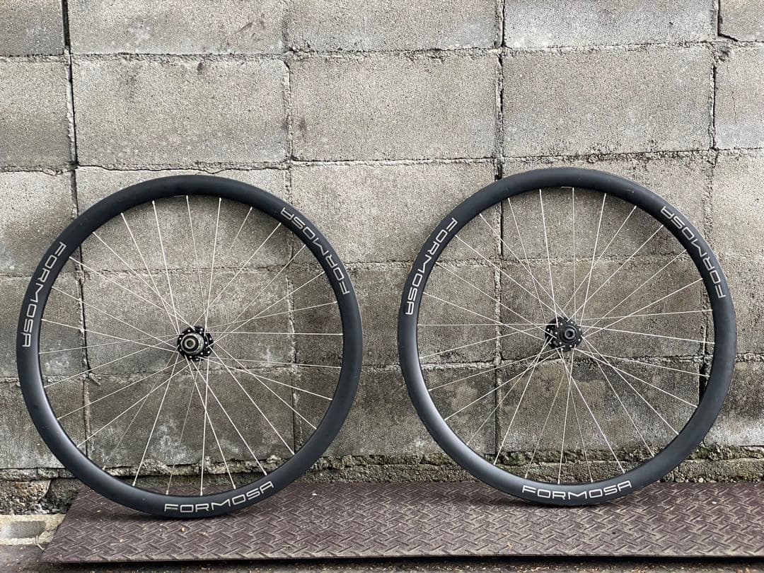 シクロ　カーボンチューブラー　ディスク