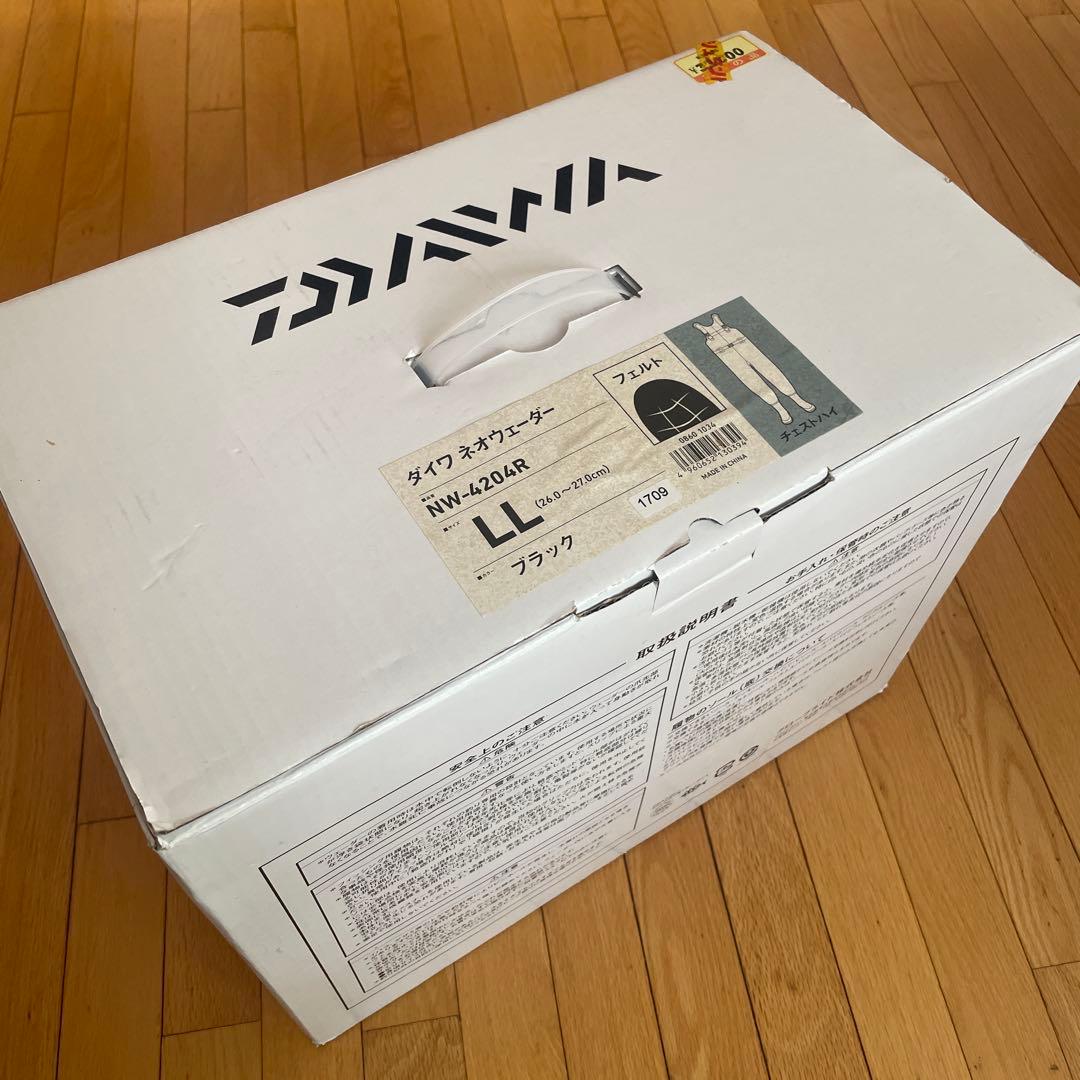 [新品未使用]ダイワ ネオウェーダー　NW-4204R LL ブラック