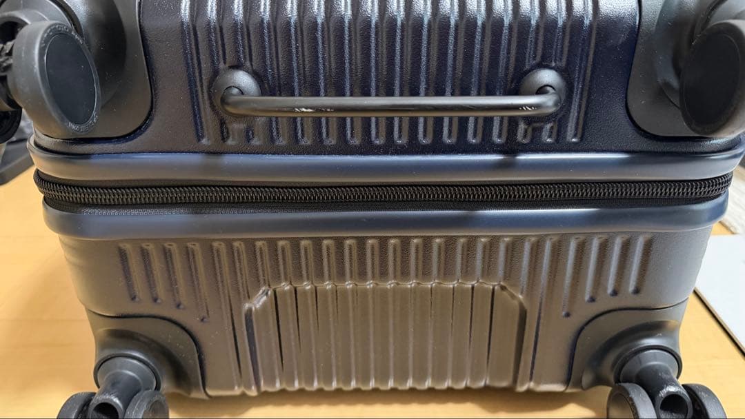 innovator イノベーター　62L INV60 スーツケース