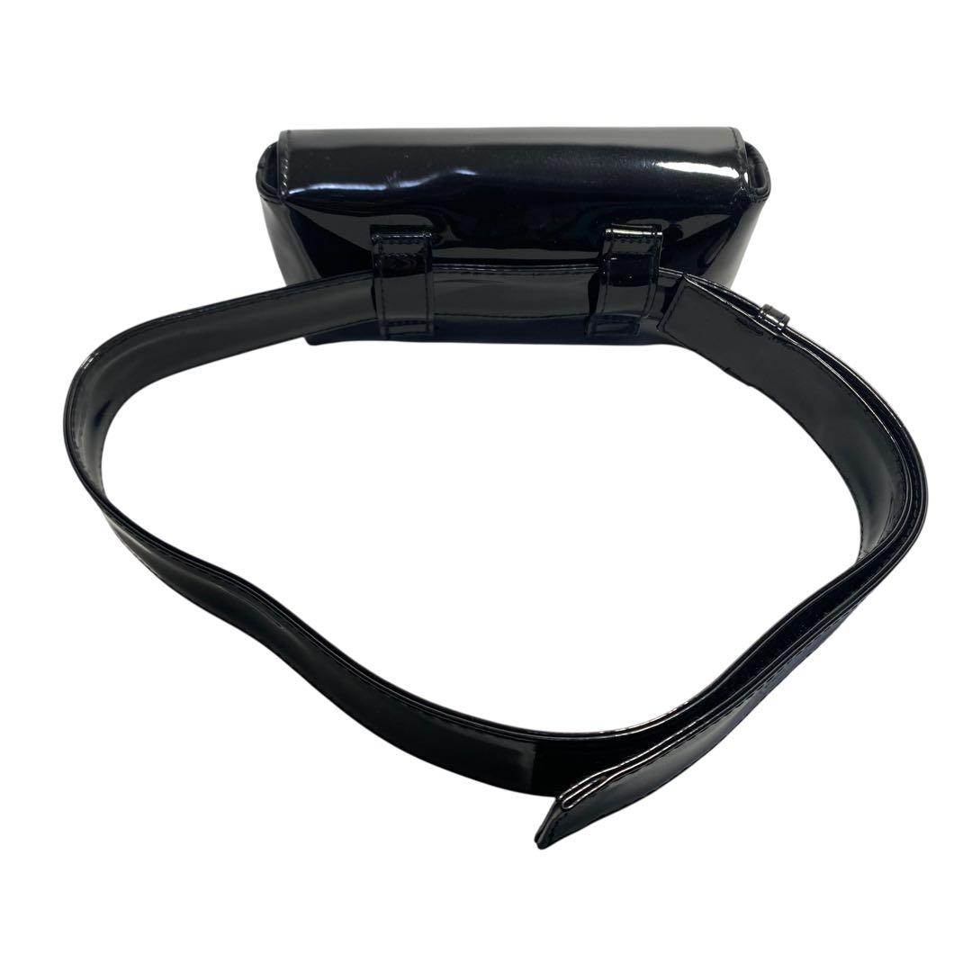 ⭐️CHANEL⭐️シャネル　ウエストポーチ　エナメル　ノベルティ　ボディバッグ