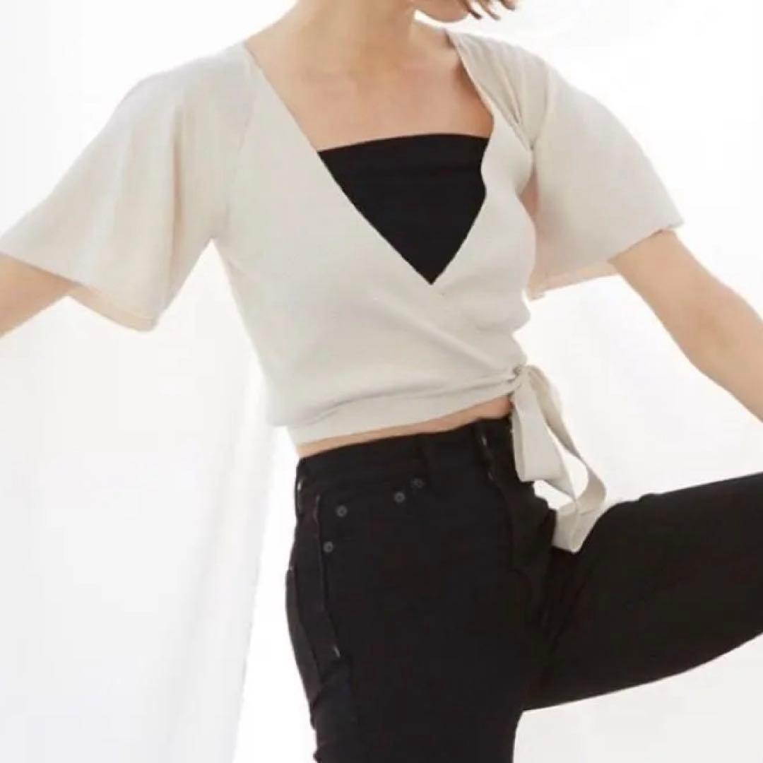 美品【チャコット】chacott フレアスリーブ トップス