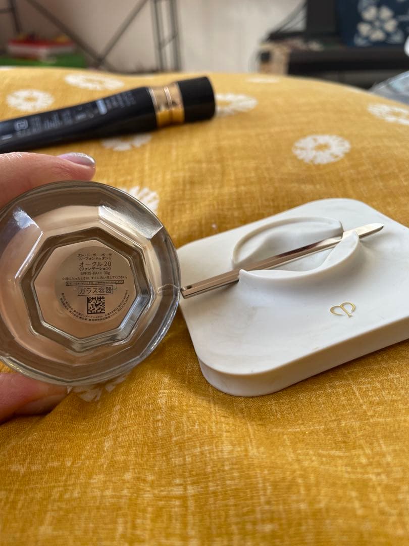 クレ・ド・ポー ボーテ　ファンデーション タンフリュイドエクラ ナチュレル