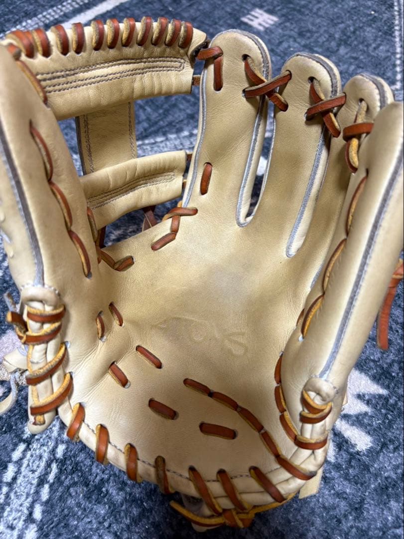 ATOMSアトムズ硬式グローブ日本製 クリーム色