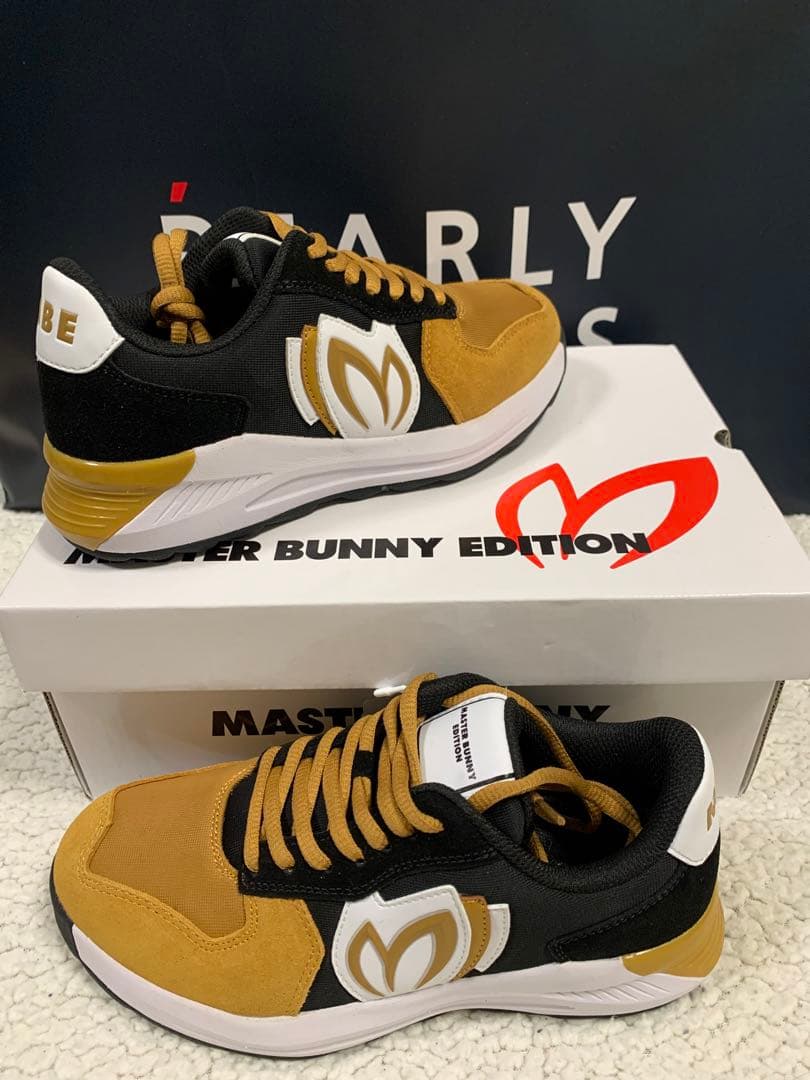 マスターバニーエディション 靴